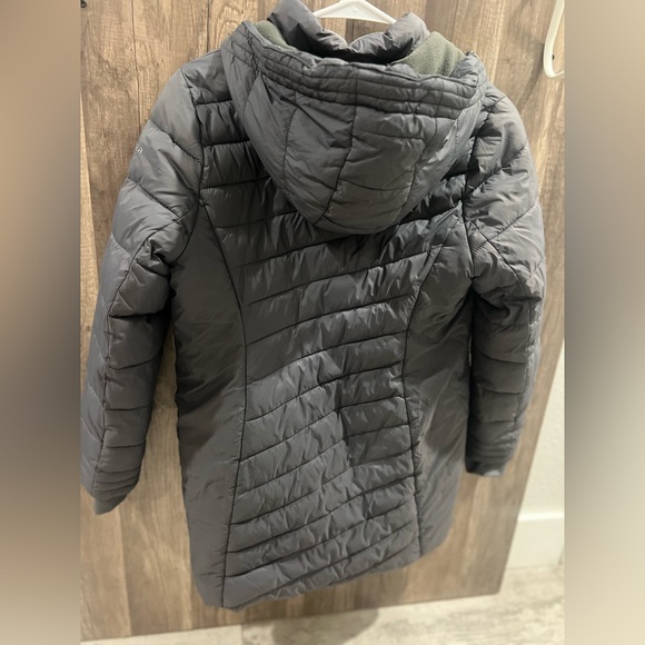 Spyder Girls/ Kids Gray Black Down Puffer Jacket size 12/14 L/XL EUC - Picture 8 of 8
